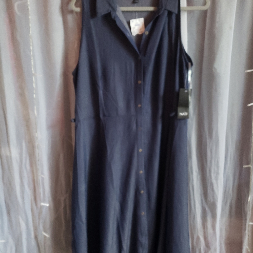 Sleeveless denim dress